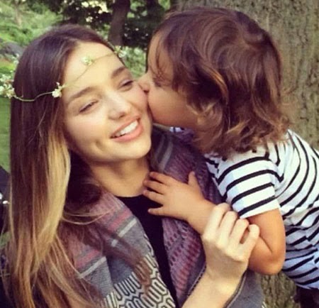 Nguồn gốc và ý nghĩa Ngày của Mẹ ảnh 2