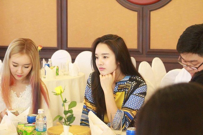 Thiếu nữ Hàn Quốc xinh đẹp 'gây sốt' trong Festival Huế là ai? ảnh 3