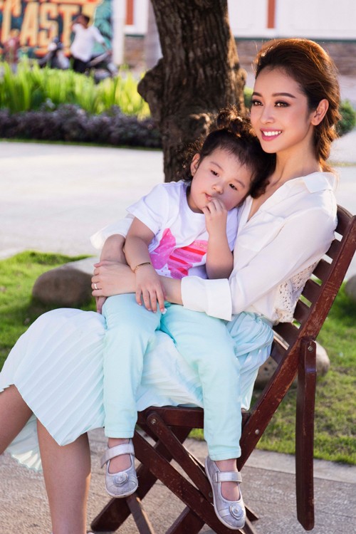 Jennifer Phạm giúp con gái 3 tuổi kiếm tiền tỷ ngoạn mục ảnh 8