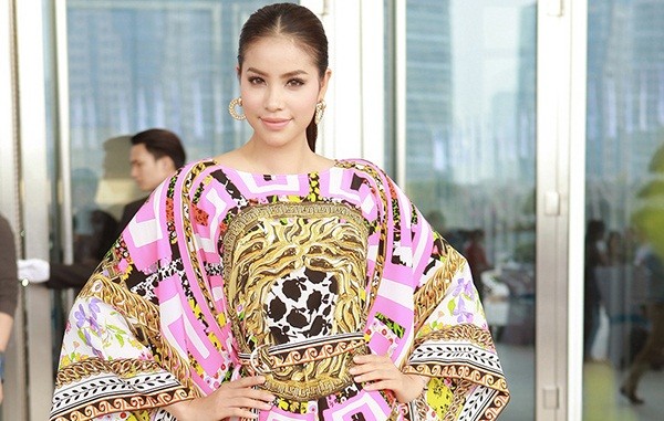 Phạm Hương sành điệu trước ngày ngồi ghế nóng The Face với Hà Hồ ảnh 1