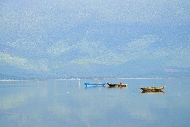 Cảnh đẹp đầm Lập An làm say lòng du khách ảnh 9