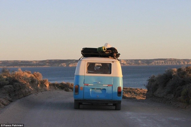 Anh chàng vòng quanh thế giới bằng xe bán sandwich ảnh 8