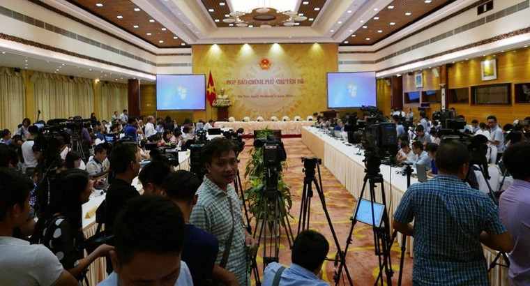 Cá chết và một chính phủ minh bạch ảnh 1