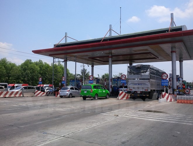 'Cơn lốc' BOT: Mức phí cao, miếng bánh 'béo bở' xẻ đều ảnh 1