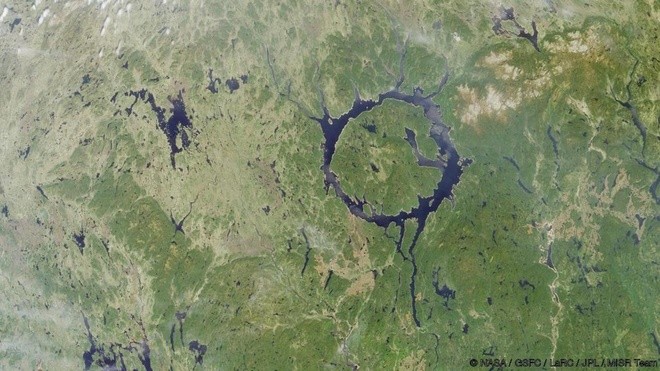 8 sông hồ kỳ diệu nhất hành tinh ảnh 8