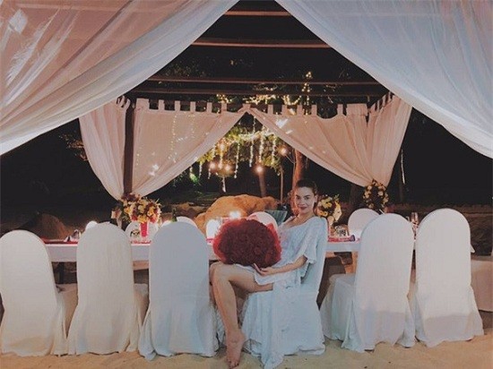 Vợ đại gia kim cương bất ngờ lên tiếng ám chỉ Hồ Ngọc Hà ảnh 2