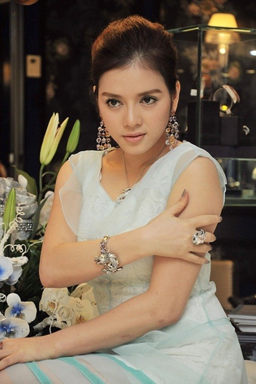 Choáng ngợp khối tài sản trăm tỷ của Lý Nhã Kỳ ảnh 7