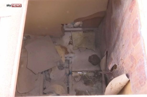 Khung cảnh đáng sợ bên trong nhà tù IS giam giữ nữ tù nhân ảnh 3