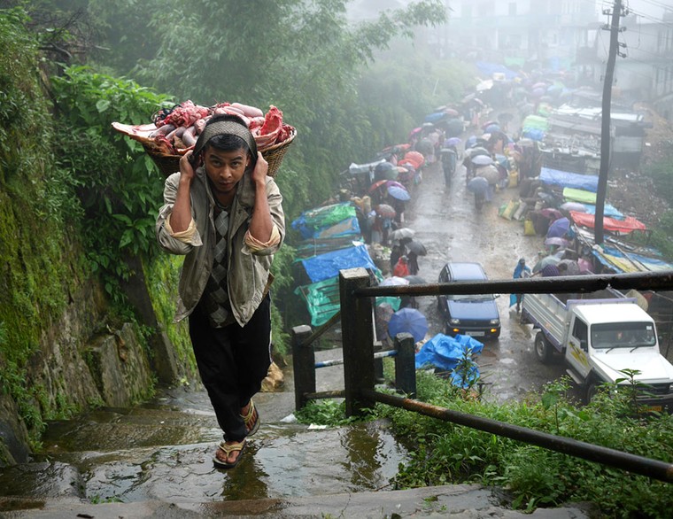 Khám phá cuộc sống ở ngôi làng mưa nhiều nhất hành tinh ảnh 5