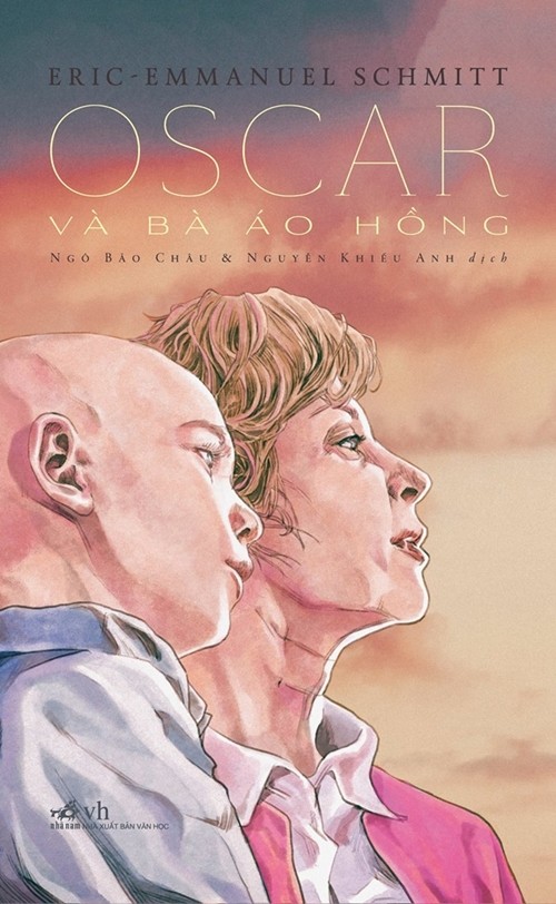 GS Ngô Bảo Châu dịch sách tặng học sinh nghèo dịp Giáng sinh ảnh 2