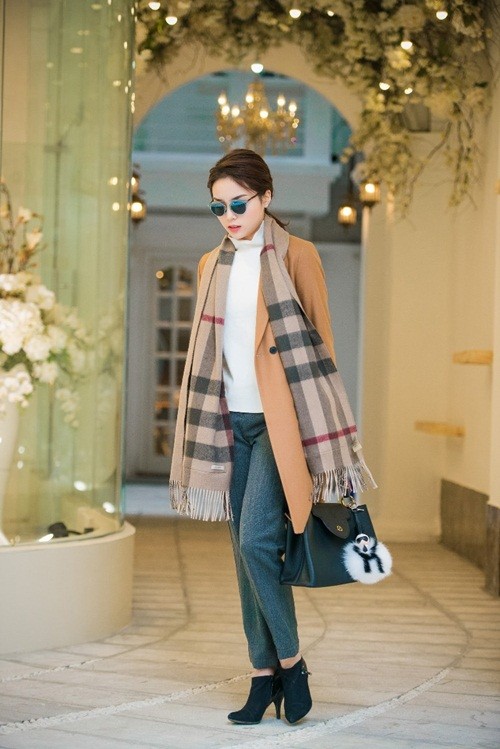 'Bạn trai' đưa Hoa hậu Kỳ Duyên đi chọn hoa cưới ảnh 7