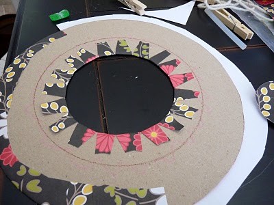 Cách làm vòng thiệp giáng sinh đầy màu sắc và ý nghĩa ảnh 3