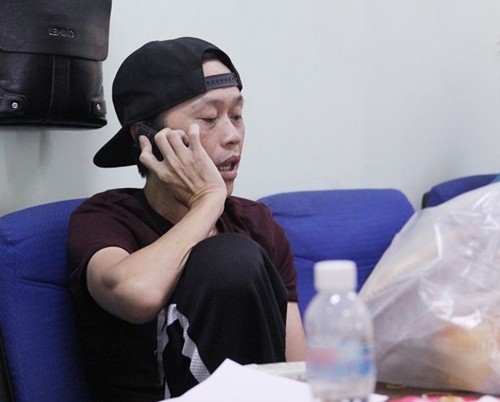 Bữa ăn đạm bạc của các nghệ sĩ hài ở hậu trường 'Ơn giời' ảnh 1