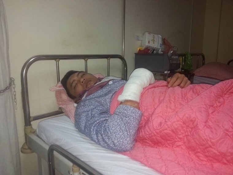 Hà Nội: Đi ăn đêm, hai người bị chém cụt cả ngón tay ảnh 1