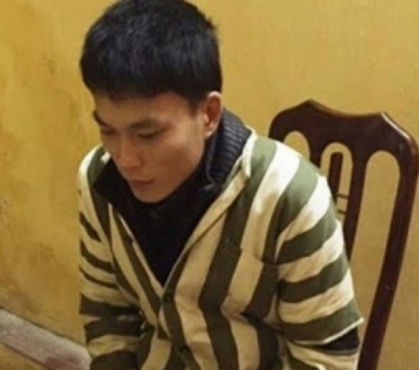 Bắt ‘tú ông’ môi giới ‘chân dài’ đi khách với giá 100USD ảnh 1