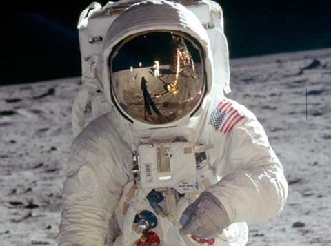 Cuộc đổ bộ của con người lên mặt trăng là sản phẩm của Hollywood? ảnh 3