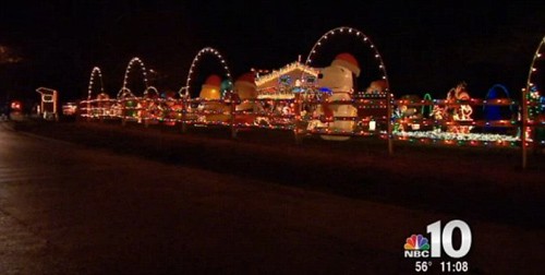 Xây nhà phát sáng đón Giáng sinh cùng bố mẹ trên thiên đường ảnh 5