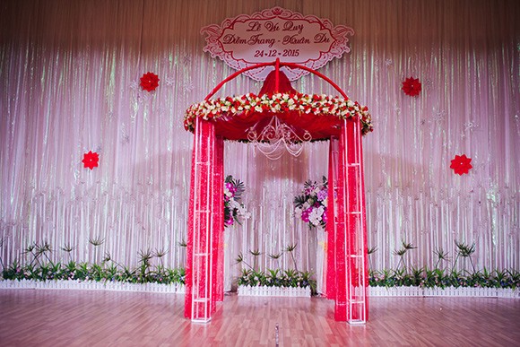 Đám cưới ngập tràn không khí Giáng sinh của Á hậu Diễm Trang ảnh 10