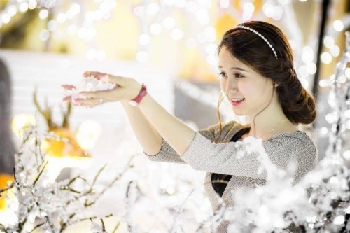 Chân dung cô gái dân tộc Mông xinh đẹp khiến dân mạng 'náo loạn' ảnh 3