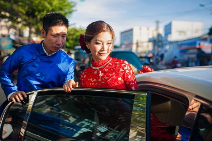 Chồng Á hậu Diễm Trang lái siêu xe 10 tỷ đi hỏi vợ ảnh 5