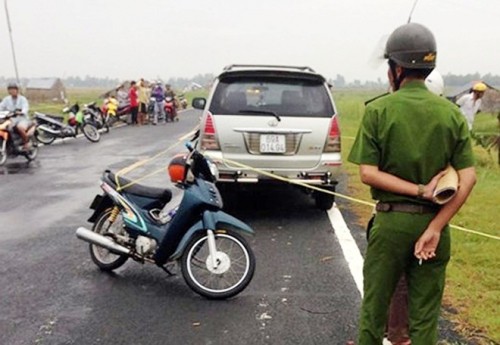 Chân dung cán bộ Quản lý thị trường siết cổ tài xế cướp xe ô tô ảnh 2