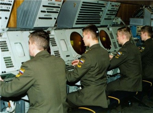 10 sự kiện quân sự nổi bật nhất năm 2015 do báo Nga bình chọn ảnh 4