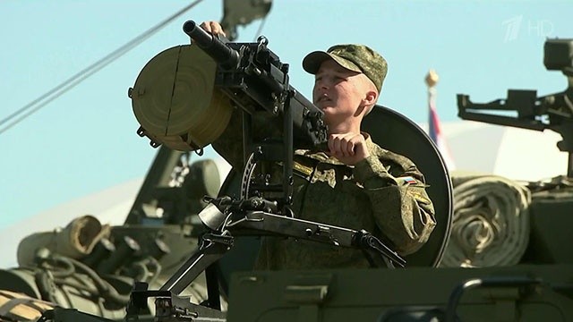 10 sự kiện quân sự nổi bật nhất năm 2015 do báo Nga bình chọn ảnh 6