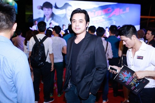 Long Nhật diện váy hoa đi sự kiện gây 'sốc' ảnh 6