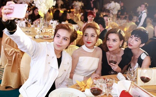 Chi Pu hóa quý cô quyến rũ tại sự kiện mừng Hồ Ngọc Hà ảnh 8