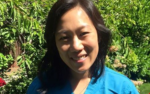 Chân dung bóng hồng đằng sau ông chủ Facebook ảnh 2