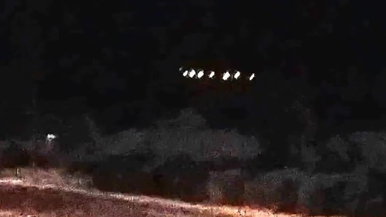 Những trường hợp UFO xuất hiện gây nhiều tranh cãi nhất năm 2015 ảnh 3