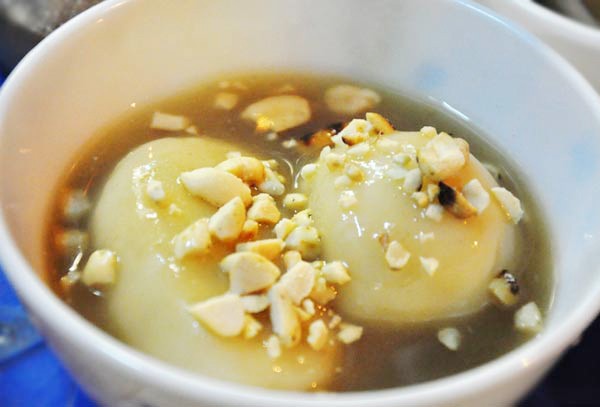 Đón đông ở những quán chè nóng nổi tiếng nhất Hà Nội ảnh 1