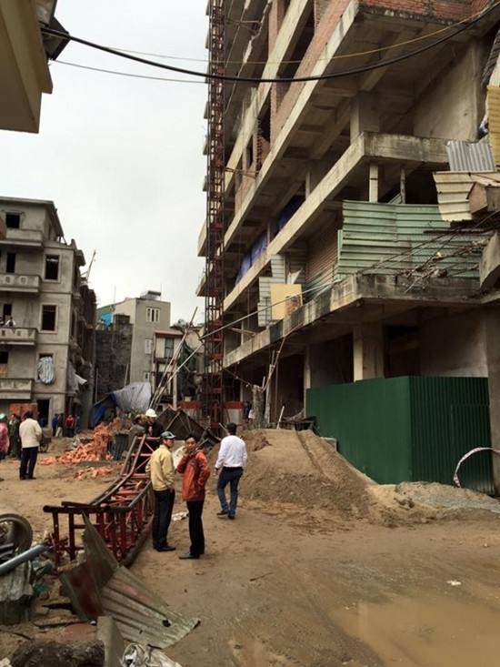 Hà Nội: Rơi thang máy, 2 người tử vong tại chỗ ảnh 1