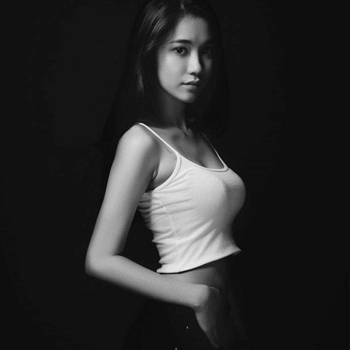 'Gà mới' của Vũ Khắc Tiệp có thật đẹp hơn Ngọc Trinh? ảnh 4