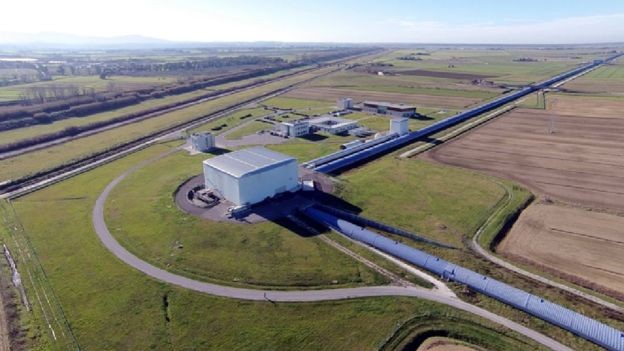 Thí nghiệm khám phá sóng hấp dẫn, bí ẩn vũ trụ 100 năm qua ảnh 2