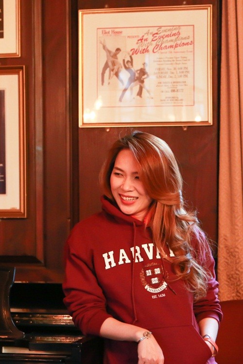 Mỹ Tâm đến Đại học Harvard thăm sinh viên Việt Nam ảnh 9