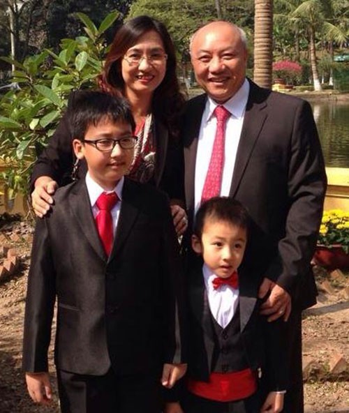 Cuộc sống phía sau nhà đài của 3 BTV thời sự tên 'Anh' ảnh 3