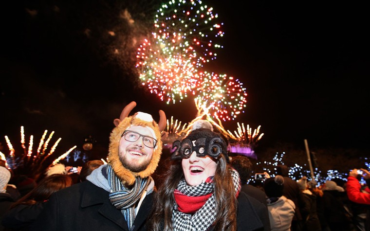 Pháo hoa rực rỡ khắp thế giới chào đón năm mới 2016 ảnh 3