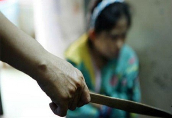 Chồng tiêm thuốc độc giết vợ rồi treo cổ tự tử ảnh 1