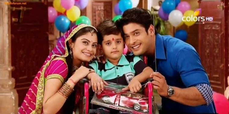 Nhan sắc đáng thất vọng của cô dâu 8 tuổi phiên bản trung niên ảnh 10