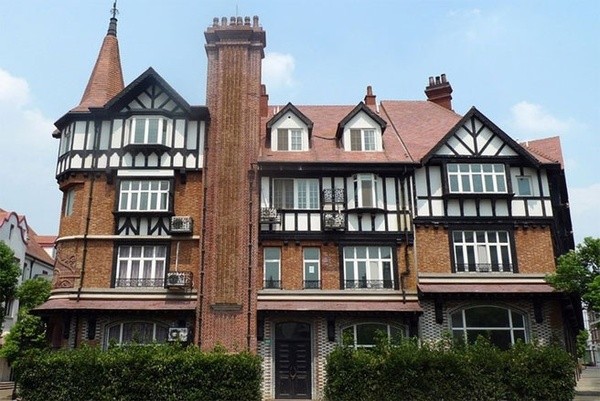 Những công trình nổi tiếng thế giới bị Trung Quốc làm nhái ảnh 15