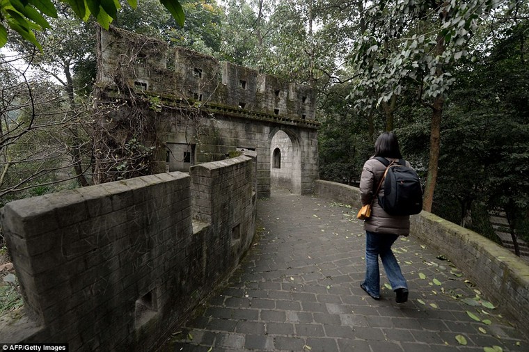 Những công trình nổi tiếng thế giới bị Trung Quốc làm nhái ảnh 9