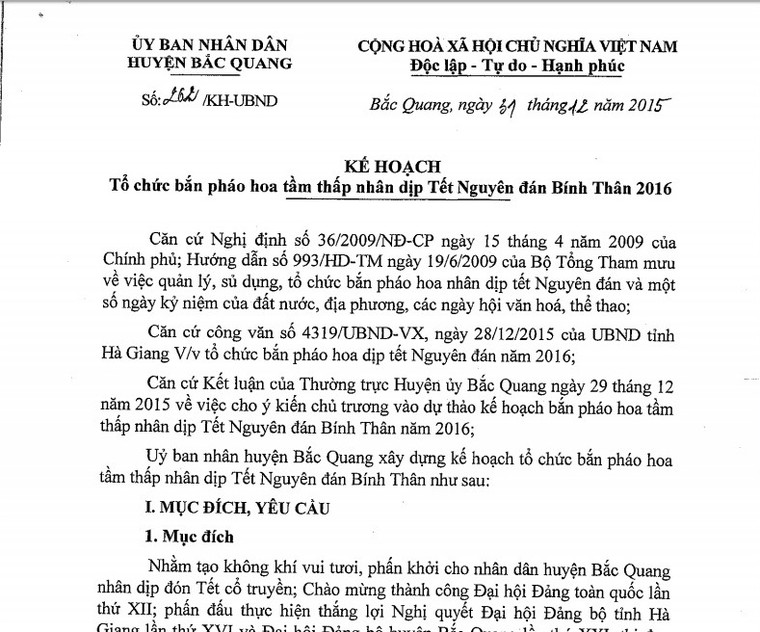 Dân nghèo, huyện vẫn huy động tiền bắn pháo hoa dịp Tết? ảnh 1