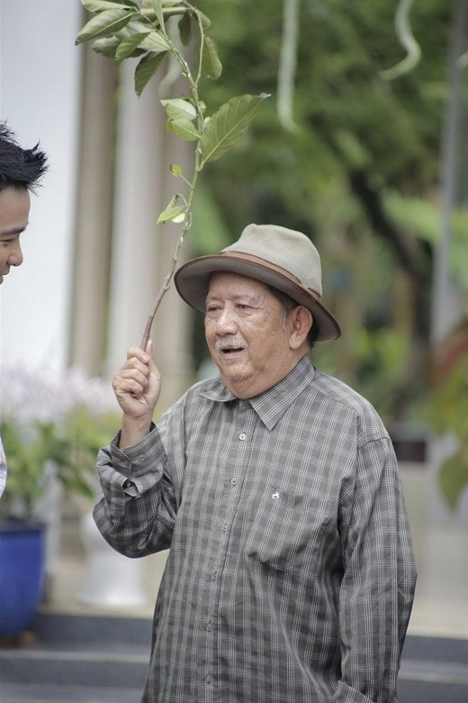 Nghẹn lòng trước những cảnh đời cơ cực sau ánh hào quang của nghệ sĩ ảnh 9