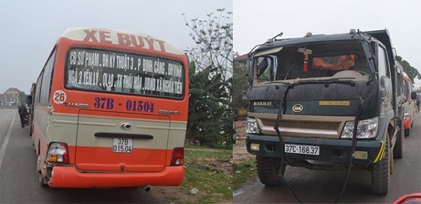 Xe tải đâm xe buýt, hơn 30 hành khách hoảng loạn ảnh 1