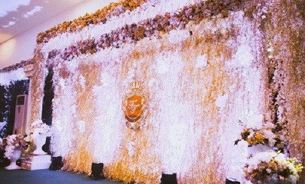 Đám cưới như cung điện, rước dâu bằng máy bay, không nhận tiền mừng ảnh 8