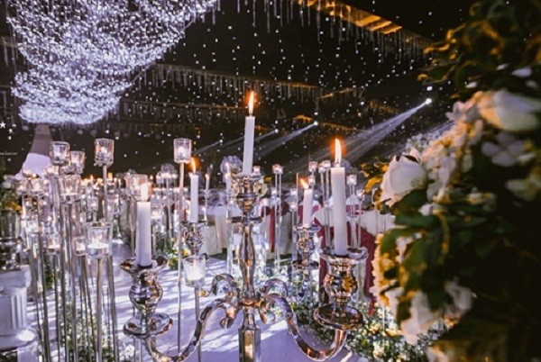 Đám cưới như cung điện, rước dâu bằng máy bay, không nhận tiền mừng ảnh 9