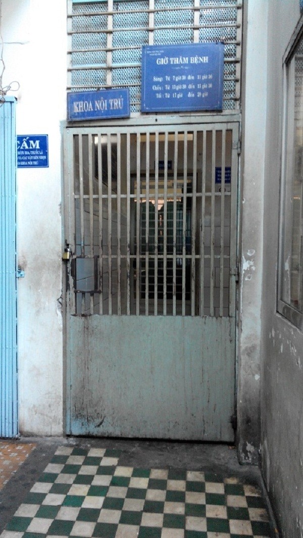 Bệnh nhân tâm thần chết tức tưởi vì tranh tô mì ảnh 2