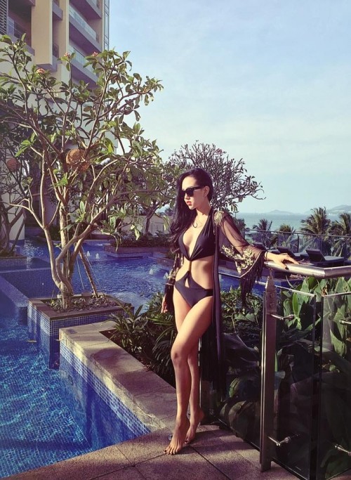 Hotgirl Sài Thành diện bikini khoe dáng đẹp khiến dân mạng 'mát mắt' ảnh 7