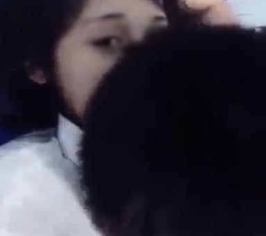 2 học sinh tự quay clip nóng tung lên Facebook gây sốc ảnh 1